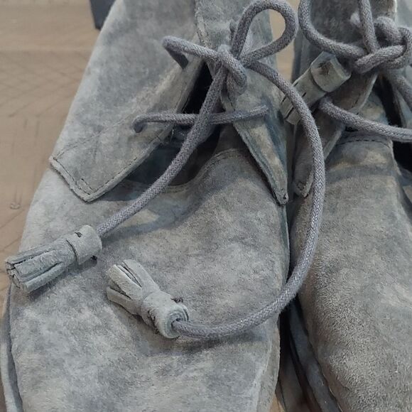 Hush Puppies Cyra Catelyn Gray Suede Chukka Boots Sz 8.5 - Picture 11 of 11